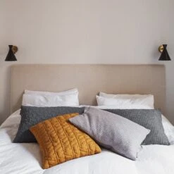 Fritz Hansen Aiayu Kissen, 40 X 60 Cm, Beige -Heimtextilien 14031 Cushion Vertigo Tassel and Aiayu