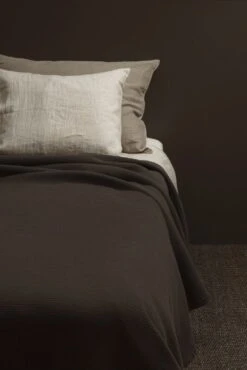 Polku Tagesdecke, 280 X 260 Cm, Grau 12 Polku Tagesdecke, 280 X 260 Cm, Grau -Heimtextilien 2 4 2 2 Polku bedspread grey interior4