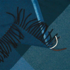 Vitra Decke Colour Block, Schwarz – Blau 8 Vitra Decke Colour Block, Schwarz – Blau -Heimtextilien 220VitraNew iso HV