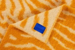 Monster Überwurf, 180 X 130 Cm, Streifen, Ockergelb - Cremeweiß 9 Monster Überwurf, 180 X 130 Cm, Streifen, Ockergelb - Cremeweiß -Heimtextilien 30529MonsterThrowStripeOchreOff White04 2048x2048