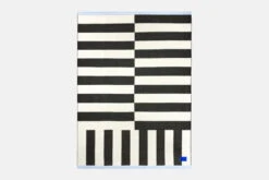 Stripe Überwurf, 130 X 180 Cm, Schwarz - Weiß -Heimtextilien 30539StripeThrowBlackWhite03 2048x2048