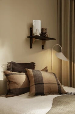 Ferm LIVING Dry Kissen, 40 X 90 Cm, Zuckertangbraun – Schwarz -Heimtextilien 48 0841