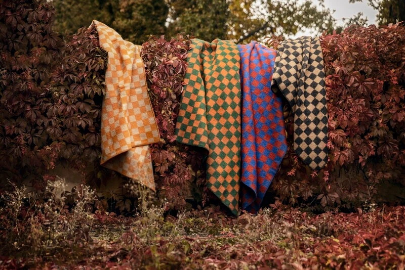 Arkiivi Überwurf, 130 x 180 cm, Braun - Schwarz 7 Arkiivi Überwurf, 130 x 180 cm, Braun - Schwarz – Bild 5