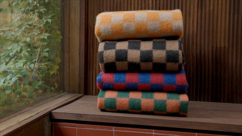 Arkiivi Überwurf, 130 x 180 cm, Braun - Schwarz 4 Arkiivi Überwurf, 130 x 180 cm, Braun - Schwarz – Bild 2