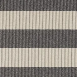 Big Stripe In-Out Teppich, Grau Melange/Sandweiß -Heimtextilien Big Stripe 15420205 col melange grey light sand detail in out woodnotes