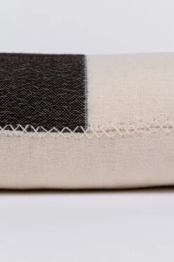 Block Kissen, 45 X 60 Cm, Blau - Schwarz -Heimtextilien Cushion black blue stripe 5