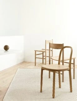 Duetto 1 Teppich, Natur – Weiß -Heimtextilien Duetto 1 17101001 col natural white hand woven cotton paper yarn rug woodnotes