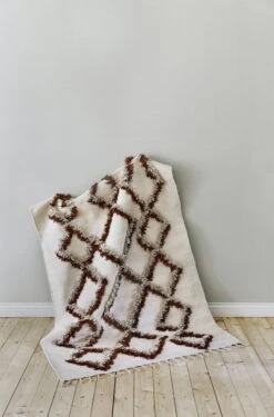 Teppich Tie 170 X 240 Cm, Braun -Heimtextilien FINARTE Tie brown by Saana ja Olli wall crumbled