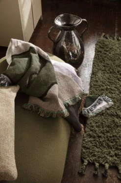 Ferm LIVING Vista Decke, Cremeweiß - Flieder -Heimtextilien FL114264373 3 EE