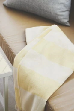 The Sweater Überwurf, Gelb -Heimtextilien Heg Mller 200625 Silkeborg Uldspinderi10708 copy