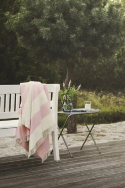 The Sweater Überwurf, Rosa -Heimtextilien Heg Mller 201027 Silkeborg Uld spinderi1791 copy