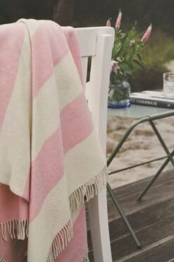 The Sweater Überwurf, Rosa -Heimtextilien Heg Mller 201027 Silkeborg Uld spinderi1793 copy