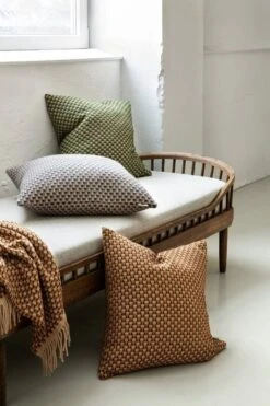 Isak Kissen, 60 X 60 Cm, Far Away Blue 11 Isak Kissen, 60 X 60 Cm, Far Away Blue -Heimtextilien ISAK CUSHION 105352 105351 105354 1