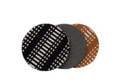 Sitzkissen Eos Discushion, Schwarz 5 Sitzkissen Eos Discushion, Schwarz -Heimtextilien Johanna Gullichsen Discushions Nereus brick and Black Eos black 2