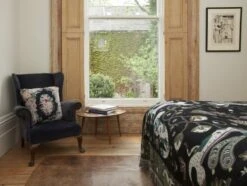 Rabbit Überwurf, 180 X 200 Cm, Forstgrün -Heimtextilien KH bat flowers blue cushion and rabbit throw copy 1024x1024