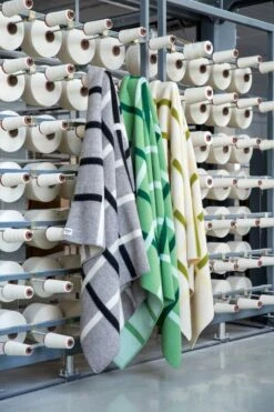 Knut Decke, 135 X 200 Cm, Limettengrün -Heimtextilien KNUT 5451 5452 5455