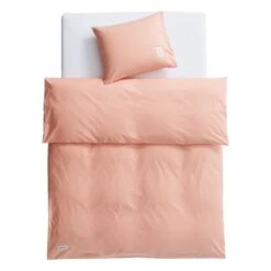 Pure Poplin Bettbezug, Pfirsichrosa 11 Pure Poplin Bettbezug, Pfirsichrosa -Heimtextilien MAGNIBERG DUVET PURE POPLIN PEACH 0250