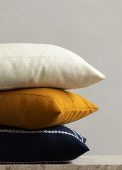 Menu Losaria Kissen, 60 × 40 cm, Ocker 12 Menu Losaria Kissen, 60 × 40 cm, Ocker -Heimtextilien MENU Losaria Pillow 1