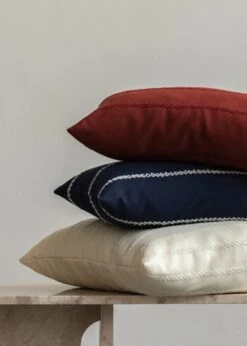 Menu Losaria Kissen, 60 × 40 cm, Sienarot -Heimtextilien MENU Losaria Pillow Androgyne Lounge Table 1 1