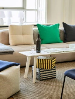 Hay Moiré Kelim Teppich, Zimtbraun -Heimtextilien Mags Soft 3 Seater comb 4 right Metaphore 027 beige stitching Moire Kelim cinnamon CPH Deux 215 Bench L140xW35xH45 pearl white laminate pearl white plywood 01