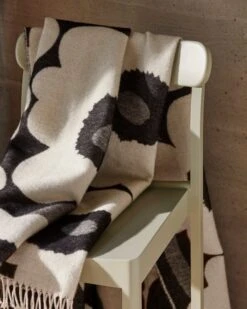 Marimekko Überwurf Unikko, Weiß - Schwarz -Heimtextilien Marimekko Cont Collection55977 final hires