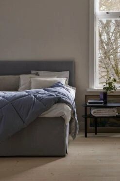 Moona Bettüberwurf Für Doppelbett,260 X 260 cm, Nebelblau - Damp -Heimtextilien Matri Basic Quilted Moona fog blue Front 0256 lr