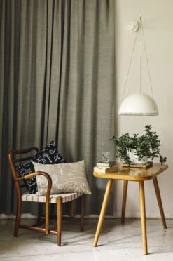 Onnenmaa Kissenbezug, 40 X 60 Cm, Beige - Weiß 6 Onnenmaa Kissenbezug, 40 X 60 Cm, Beige - Weiß -Heimtextilien Onnenmaa Saana ja Olli 2017 hi res kuva Suvi Keslinen 8