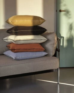 Hay Outline Kissen, 50 X 50 Cm, Blau 9 Hay Outline Kissen, 50 X 50 Cm, Blau -Heimtextilien Outline Cushion ice blue sienna off white black mustard