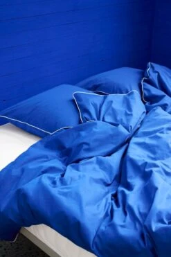 Hay Outline Bettdeckenbezug, Kräftiges Violett -Heimtextilien Outline Duvet Cover 140x200 vivid blue Outline Pillow Case 63x60 soft vivid blue 02