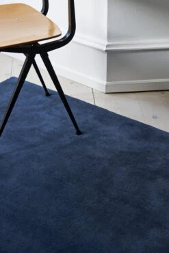 Hay Raw No 2 Teppich, Mitternachtsblau -Heimtextilien Result Chair Raw Rug NO. 2 midnight blue