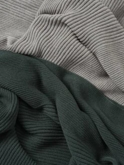 Muuto Rhythm Überwurf, Hellgrau 10 Muuto Rhythm Überwurf, Hellgrau -Heimtextilien Rhythm throw detail Muuto 5000x6648 hi res