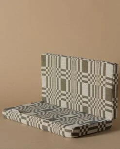 Step Kissen, Doris, Bleigrau -Heimtextilien STEP JG hannikoroma catalogue lokalhelsinki2022 5