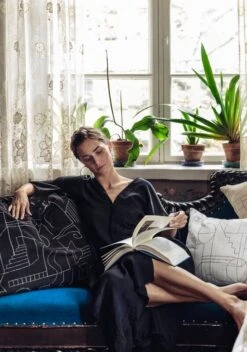 Unien Talo Kissenbezug, 40 X 60 Cm, Weiß - Schwarz -Heimtextilien Saana ja Olli Unien talo 7 Suvi Keslinen hires 1