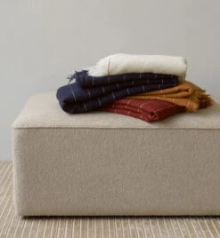 Menu Battus Decke, Sienarot -Heimtextilien Sisustuskuva Battus Throw 2 VS