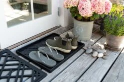 Lines Fußmatte, 45 x 75 cm, Schwarz -Heimtextilien TICA Doormat Lines 00661 45x75 5710555006611 m