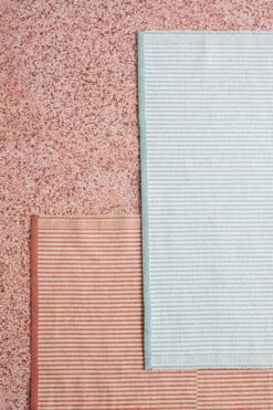 Hay Tapis Teppich, Rot 11 Hay Tapis Teppich, Rot -Heimtextilien Tapis 140x200 grey red