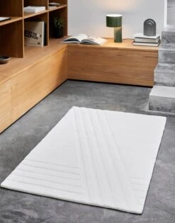Woud Kyoto Teppich, 90 X 140 Cm, Cremeweiß -Heimtextilien WOUD SS22 KYOTO OFF WHITE TANGENT ARKIV 2022