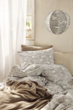 Ferm LIVING Stream Kissen, Cremeweiß -Heimtextilien fermLIVING StreamBedding image 2