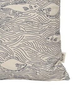 Ferm LIVING Stream Kissen, Cremeweiß -Heimtextilien fermLIVING StreamCushion OffWhite pack detail
