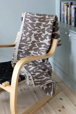 Jäkälä Decke, Weiß - Braun 8 Jäkälä Decke, Weiß - Braun -Heimtextilien lapuankankurit jakala blanket white brown 2 0