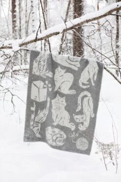 Kissanpäivät Decke, Grau - Weiß -Heimtextilien lapuankankurit kissanpaivat blanket grey white 3 0