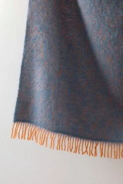 Revontuli Mohairdeckei, Rostorange - Jeansblau -Heimtextilien lapuankankurit revontuli blanket rust denim blue 2 0